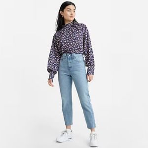 Levi’s Wedgie Jeans Light-wash Size 25